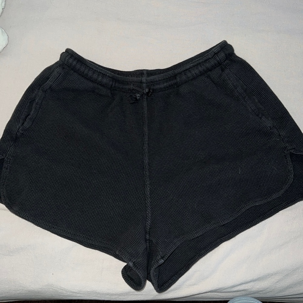 BRANDY MELVILLE SHORTS
